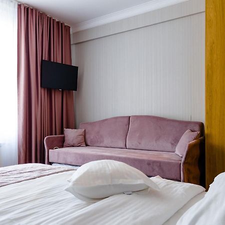 Hotel Roser House Boutique - Pe Malul Lacului Colibiţa Eksteriør bilde
